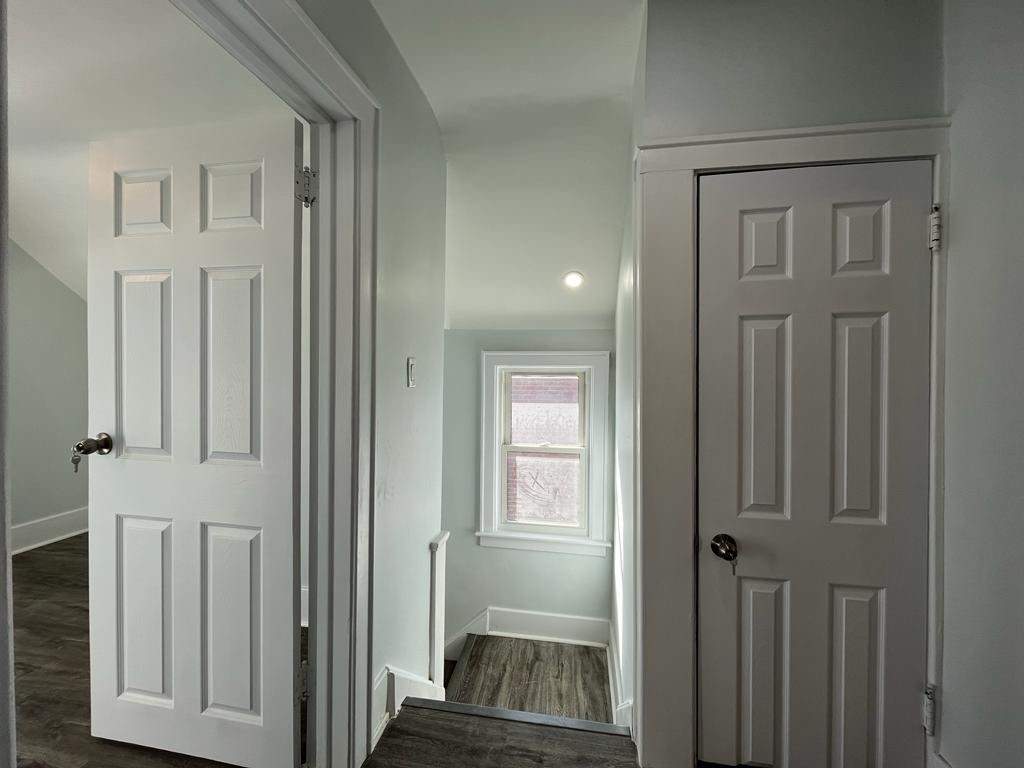3272 Baby St