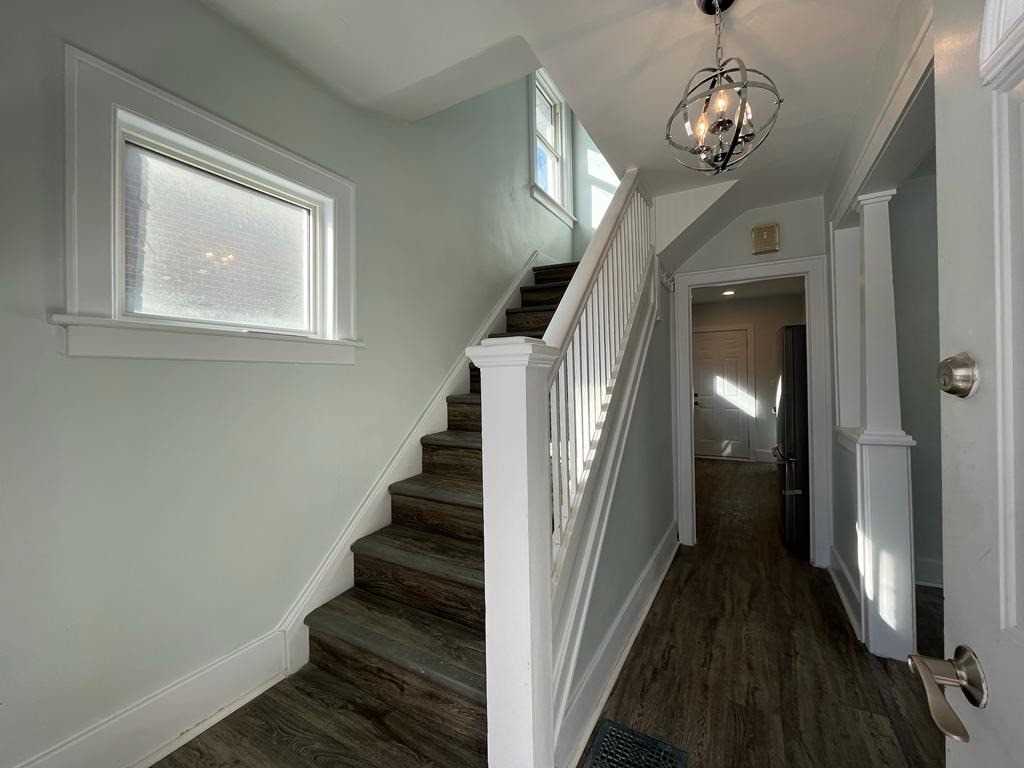 3272 Baby St