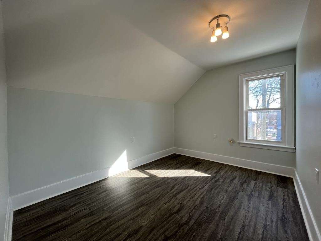 3272 Baby St