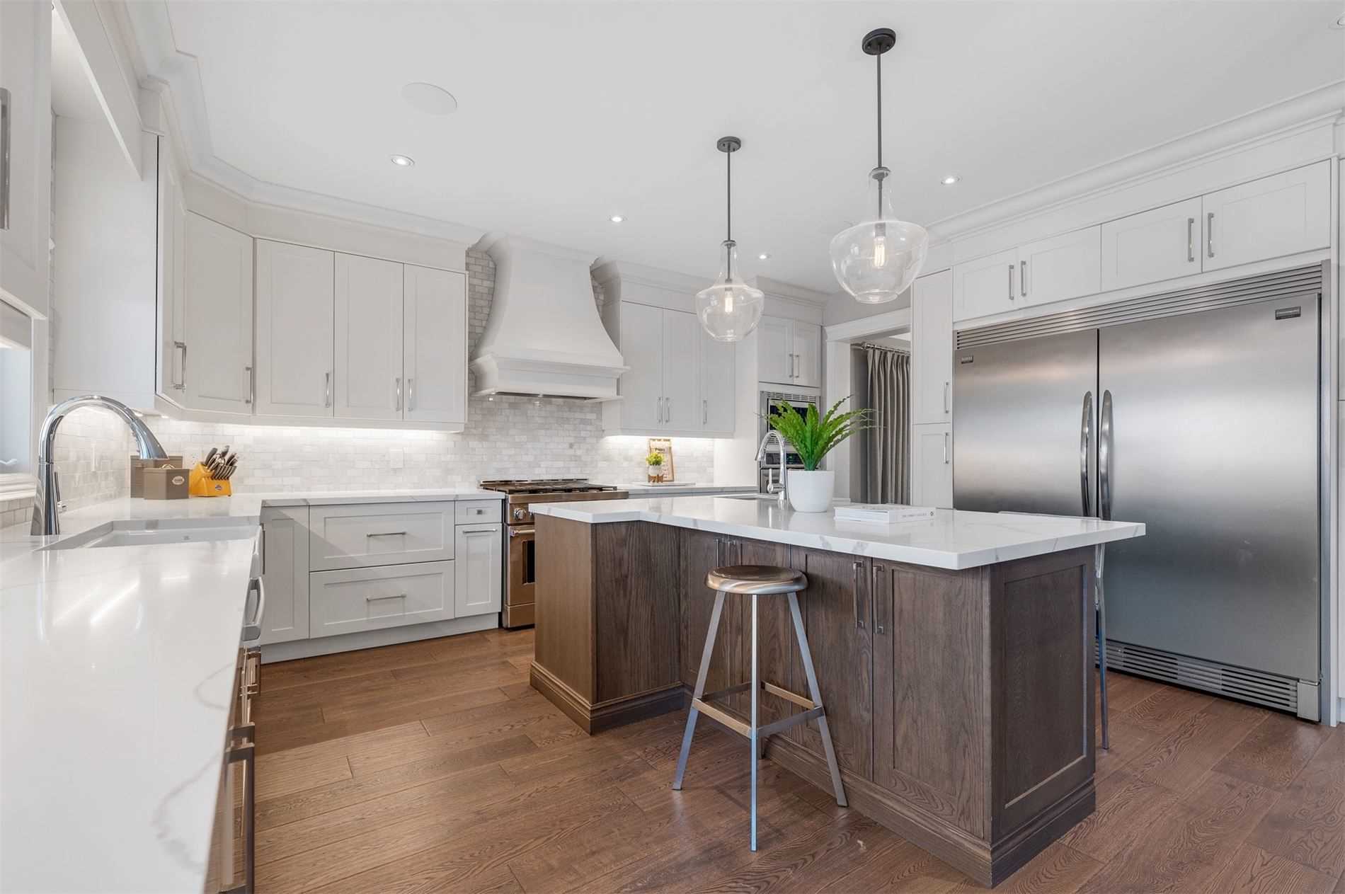 101 Lampman Dr