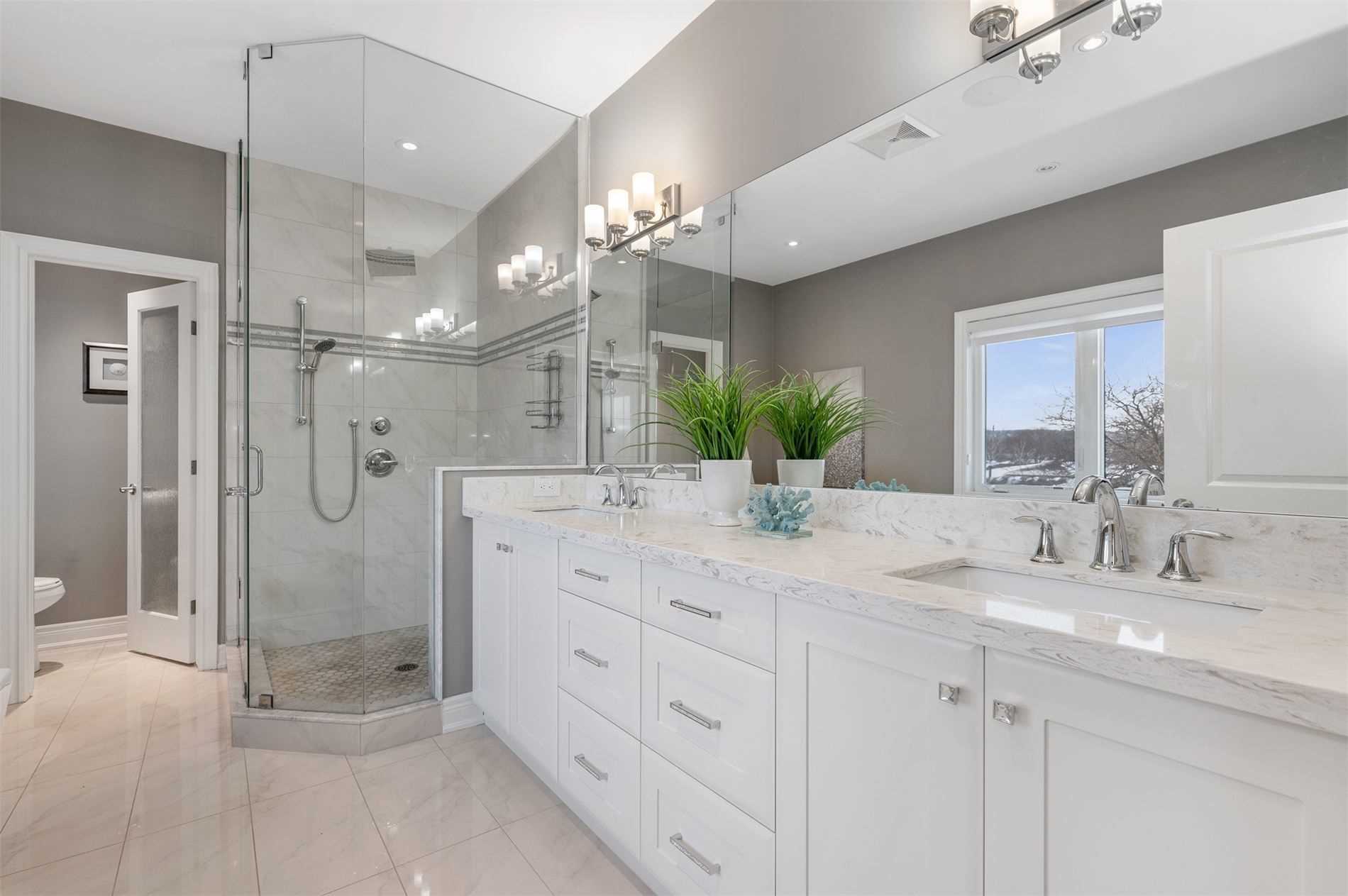 101 Lampman Dr