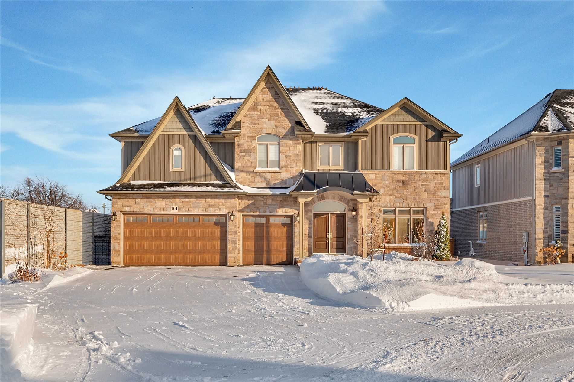 101 Lampman Dr