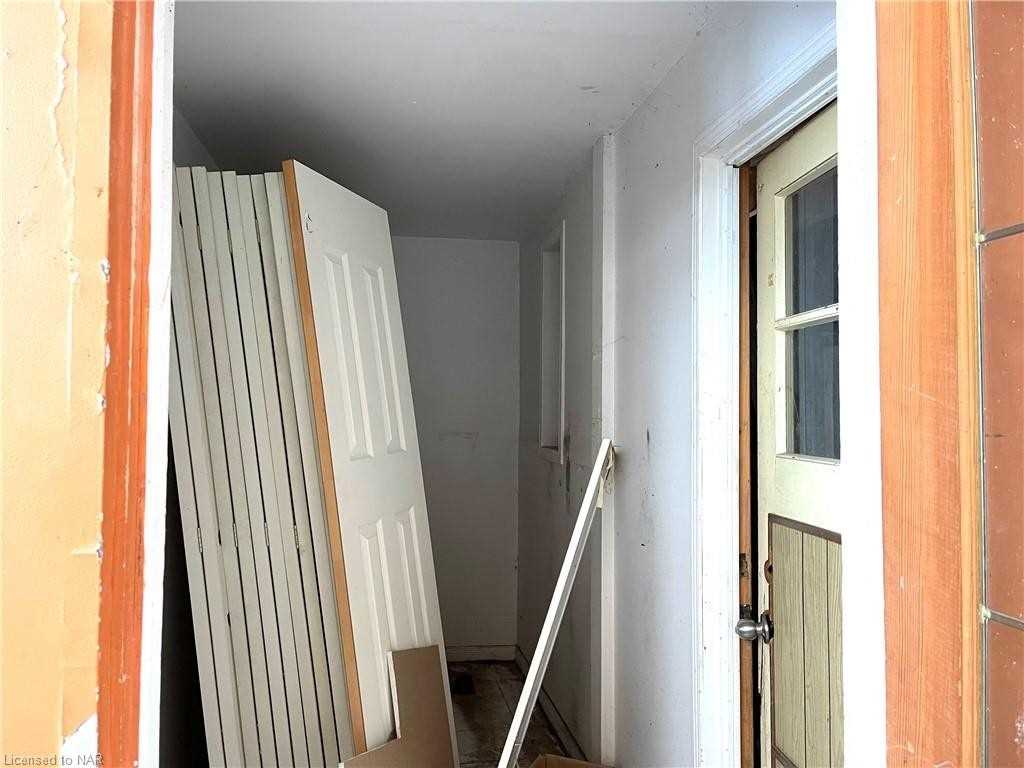 73 Jacobson Ave