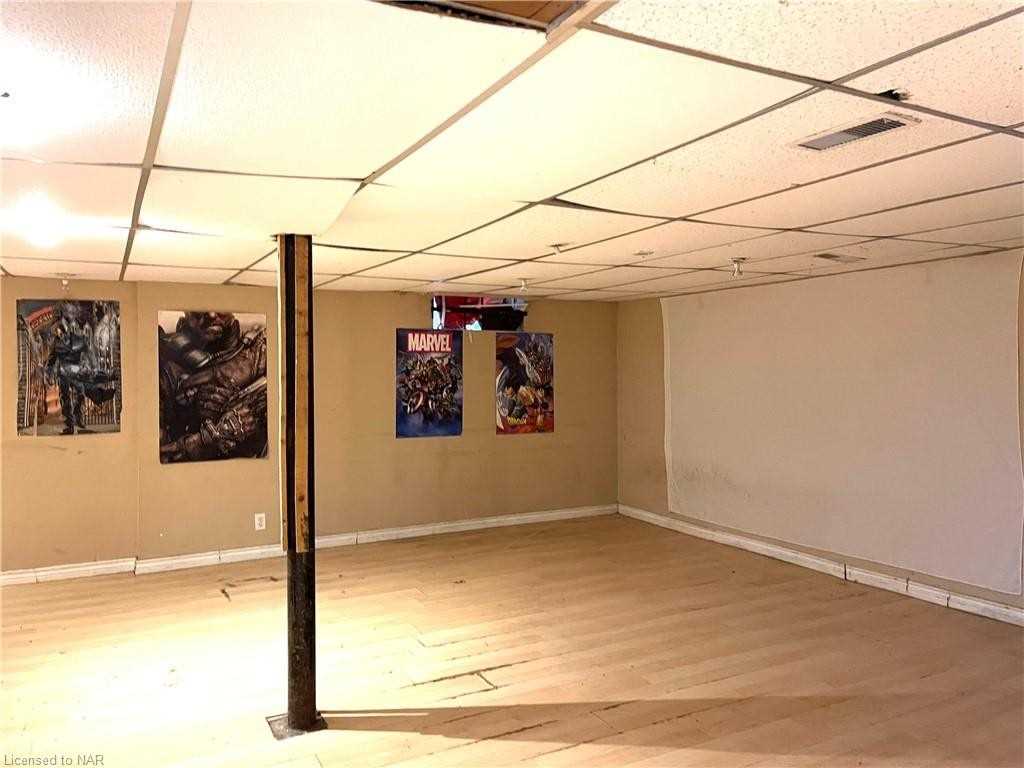 73 Jacobson Ave