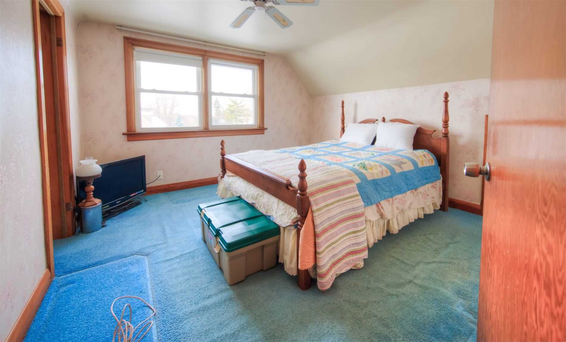 13 Athlone Rd