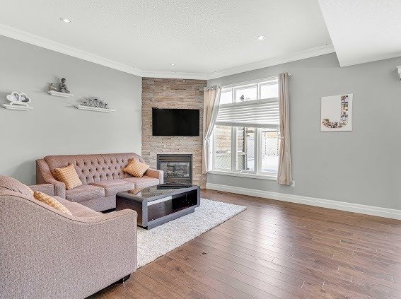 505 Lakeview Dr