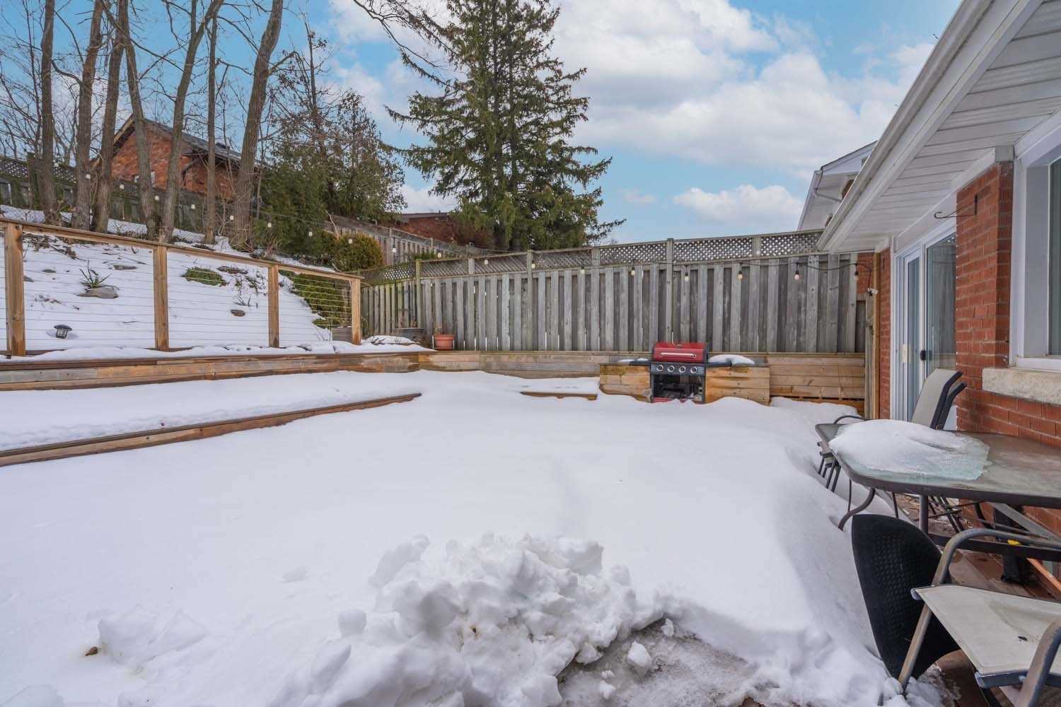 17 Battlefield Dr