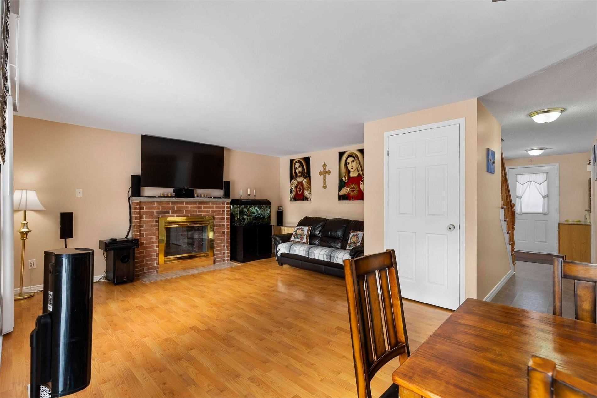 632 Canfield Pl