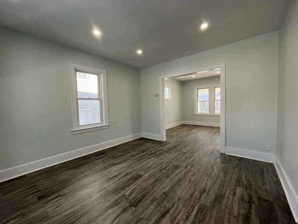 3272 Baby St