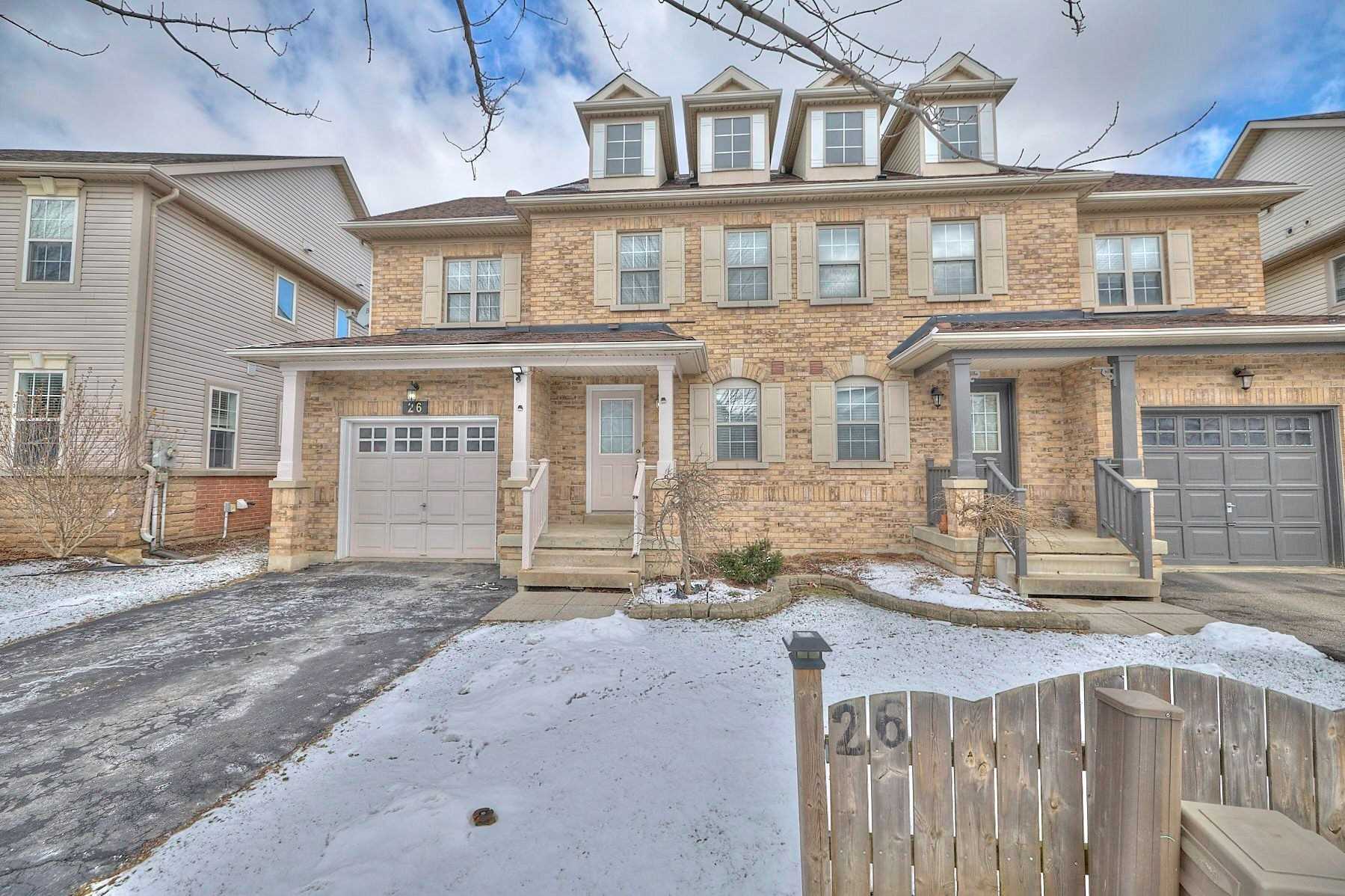 26 Robertson Rd