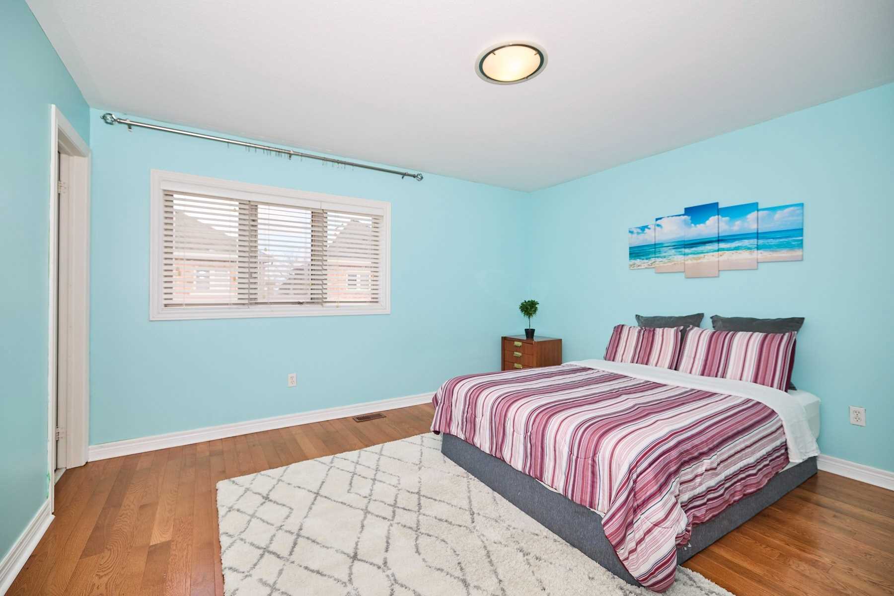 26 Robertson Rd