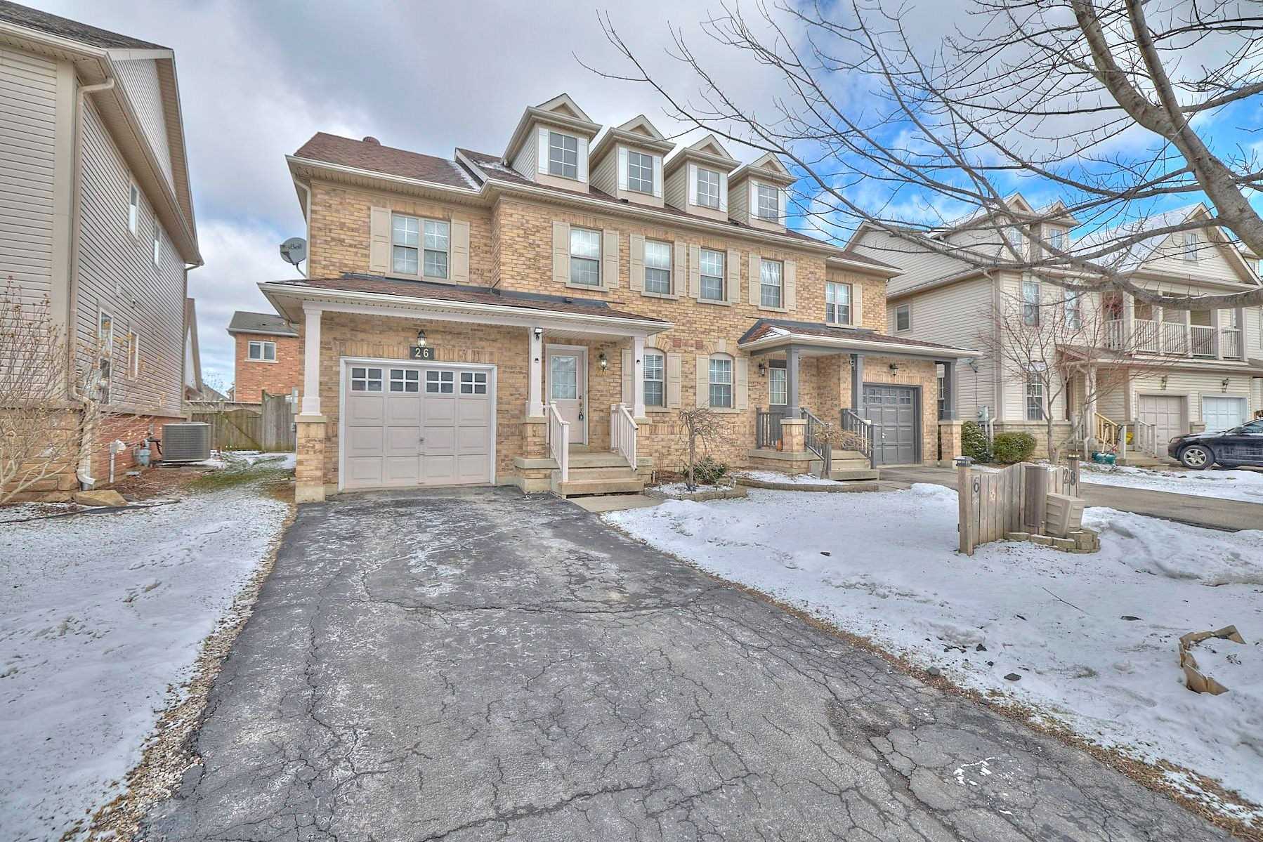 26 Robertson Rd