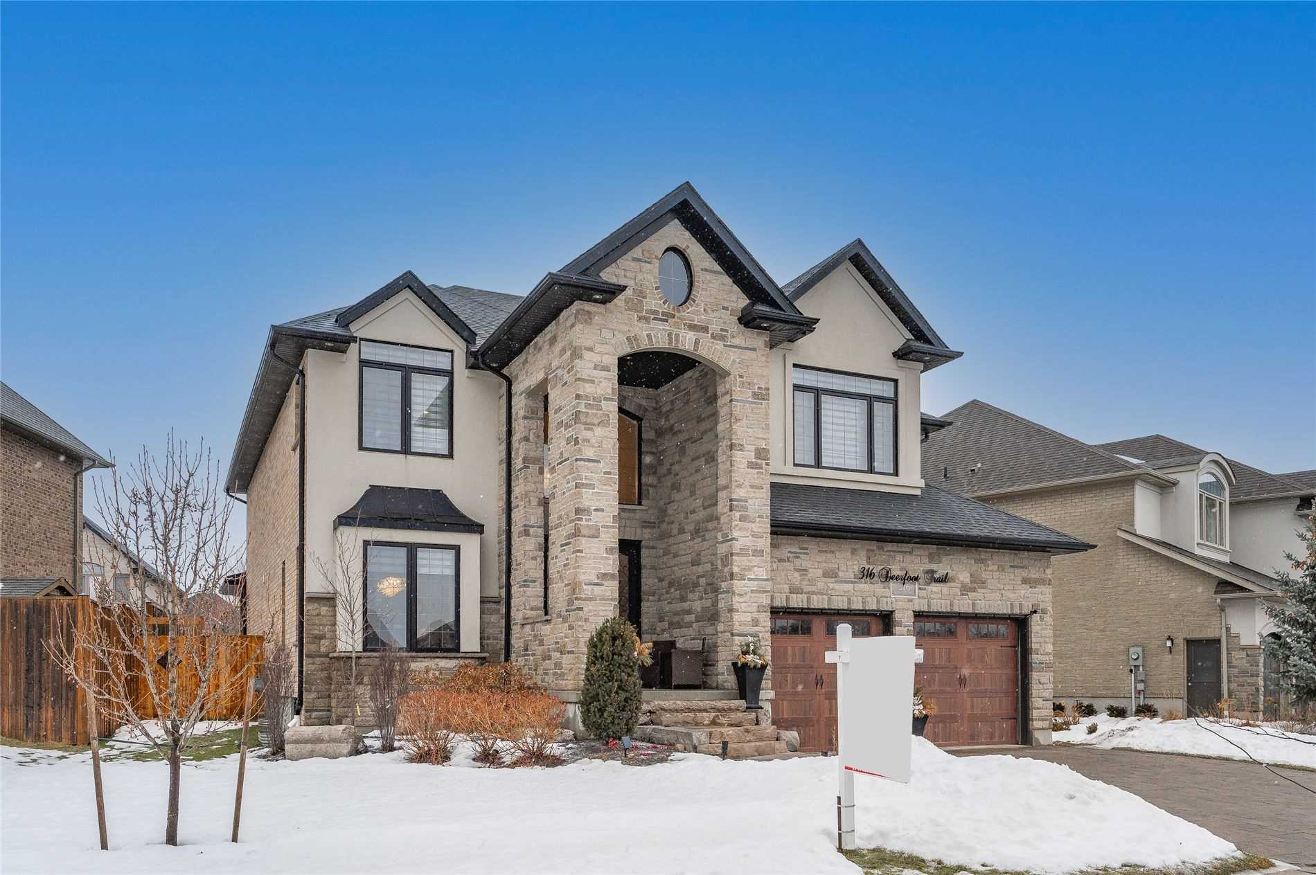 316 Deerfoot Tr