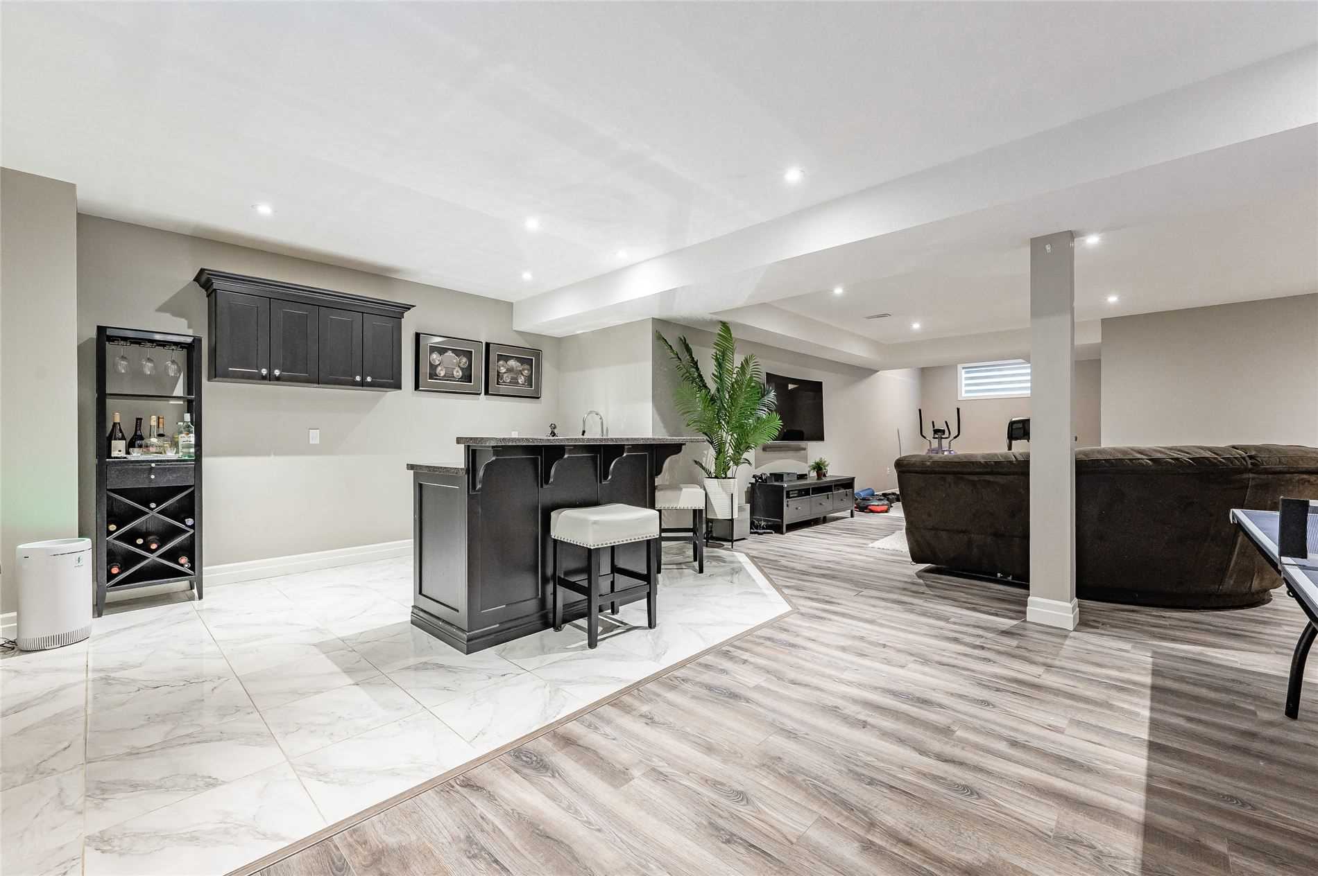 316 Deerfoot Tr