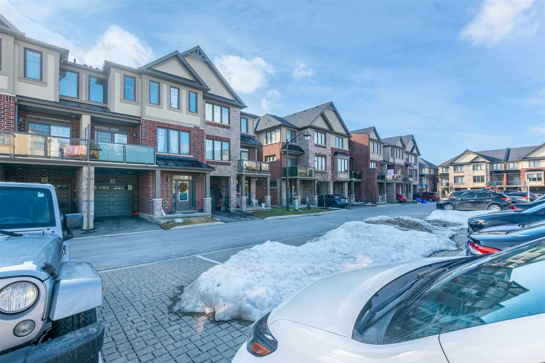 5 Hoffman Lane