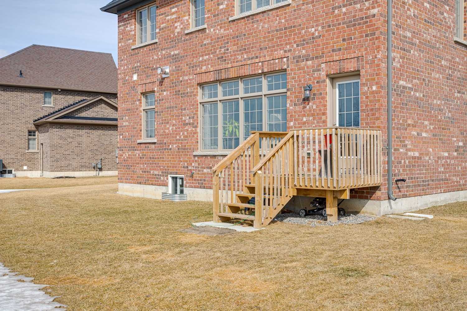 87 Summer Breeze Dr