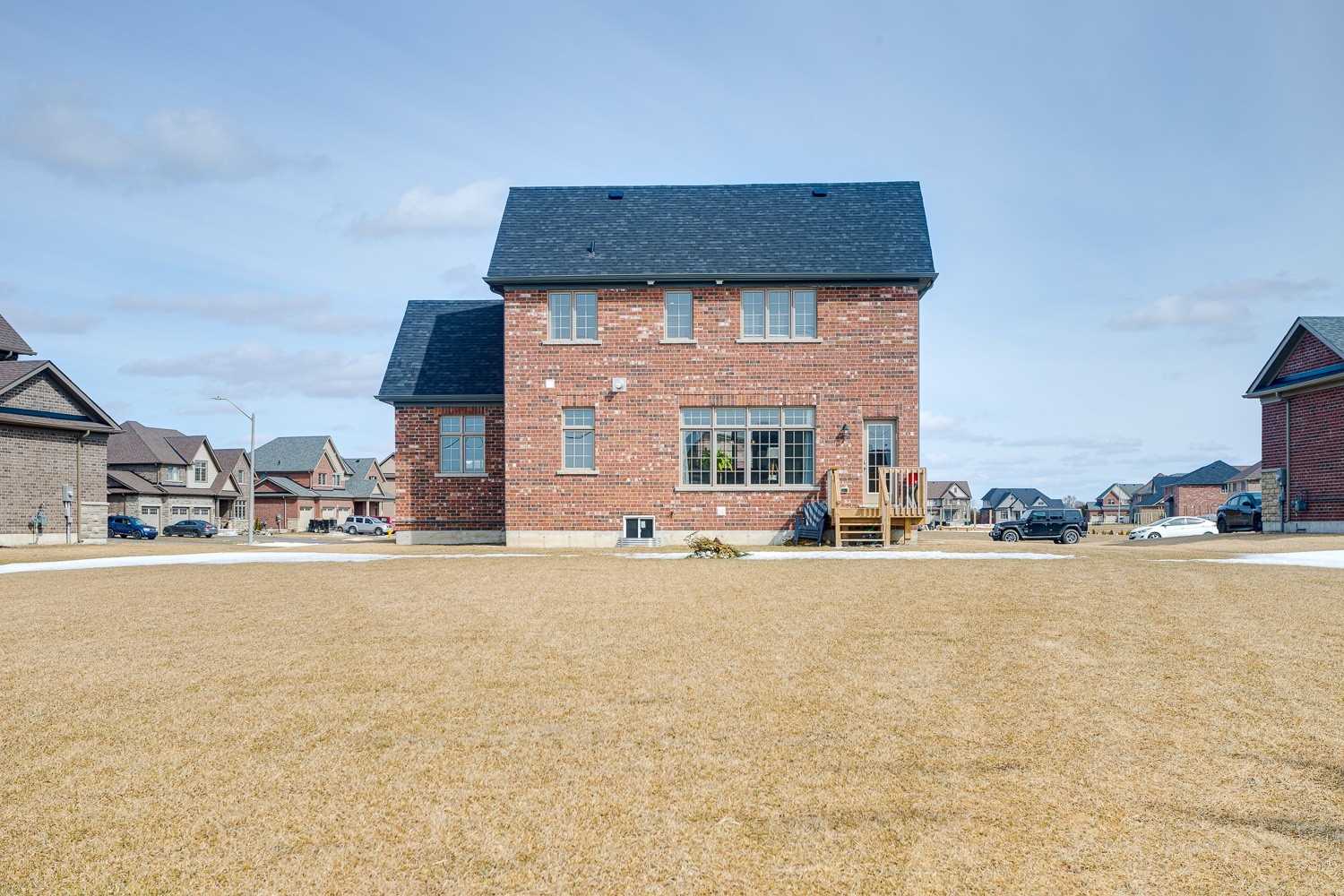 87 Summer Breeze Dr