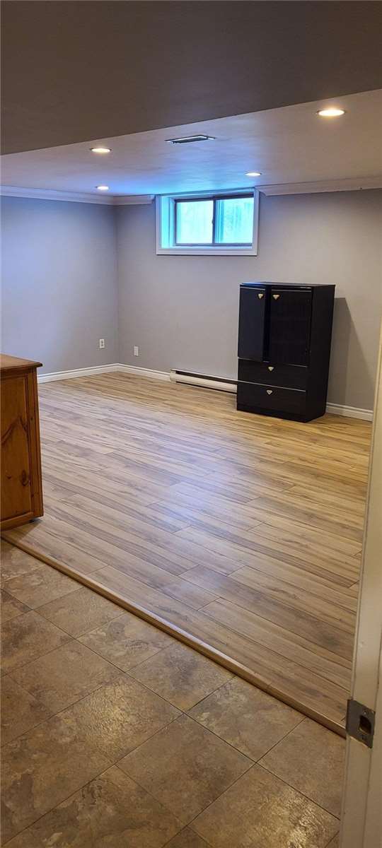 121 Mountford Dr