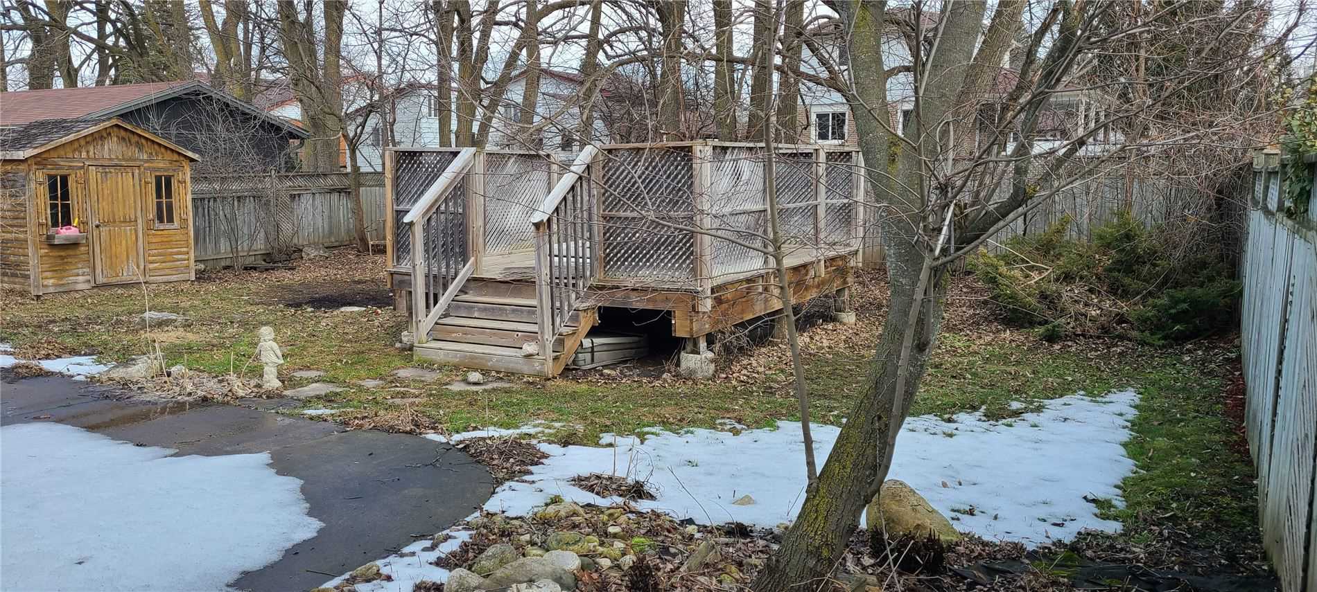 121 Mountford Dr