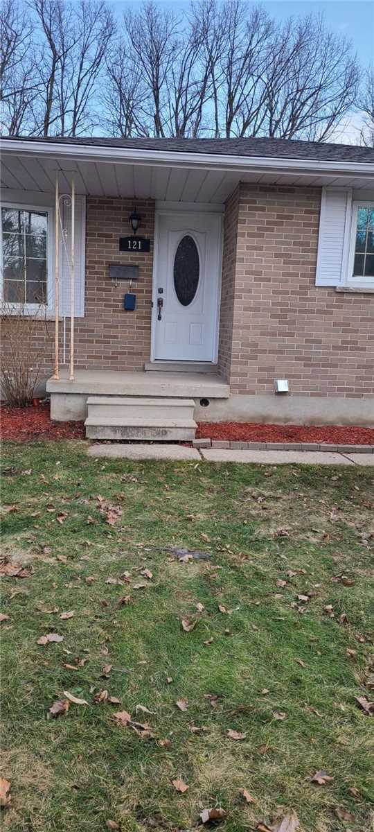 121 Mountford Dr