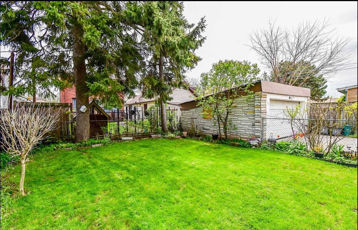 5806 Prince Edward Ave