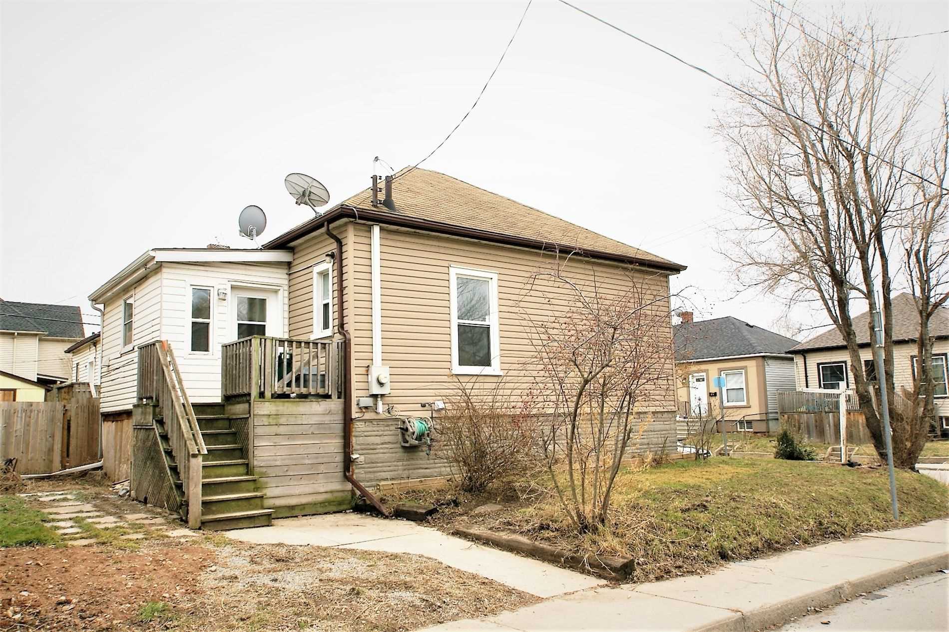 36 Douglas Ave