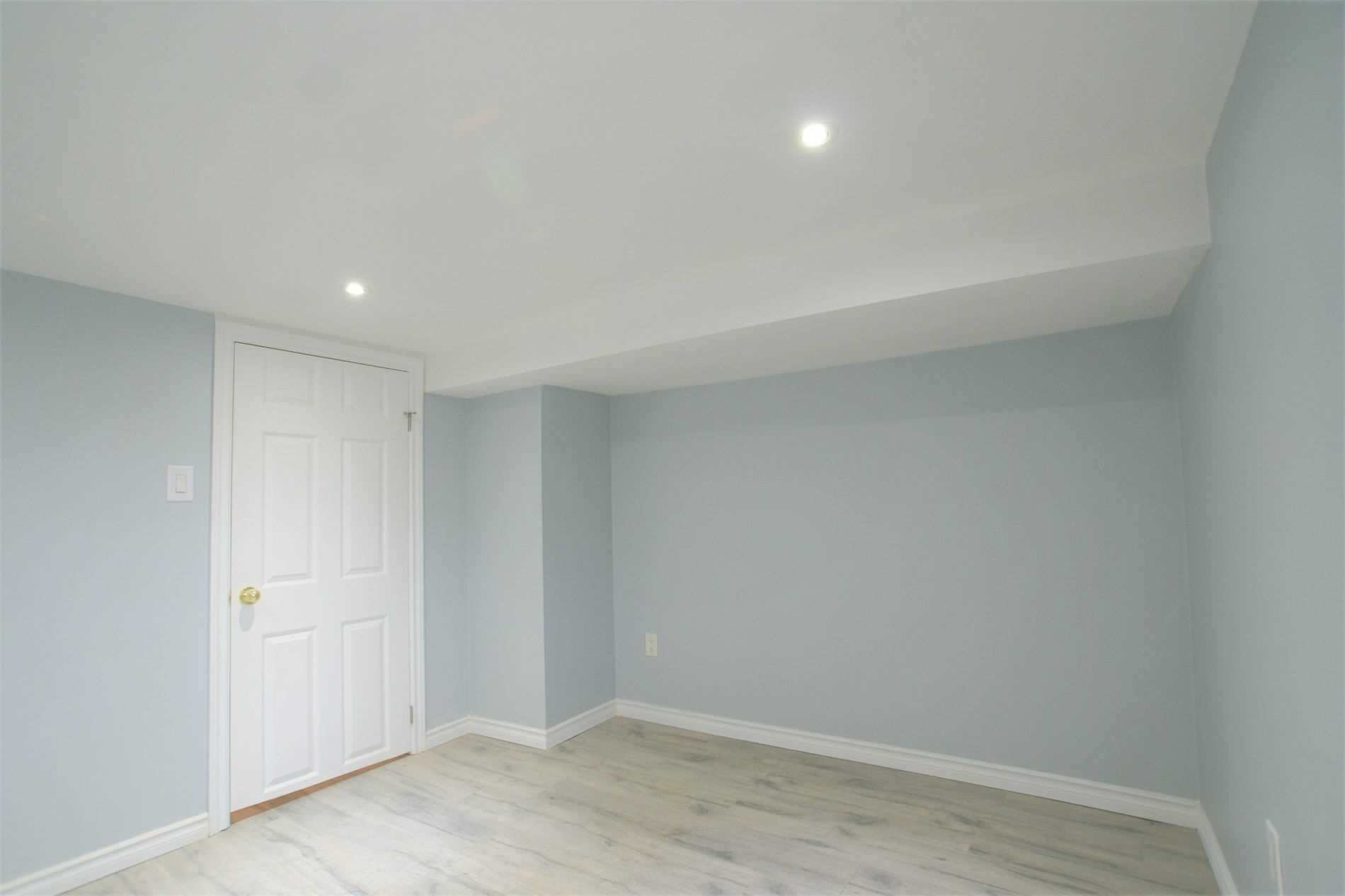 36 Douglas Ave