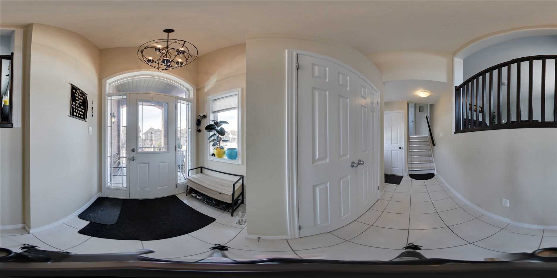 57 Oakes Cres