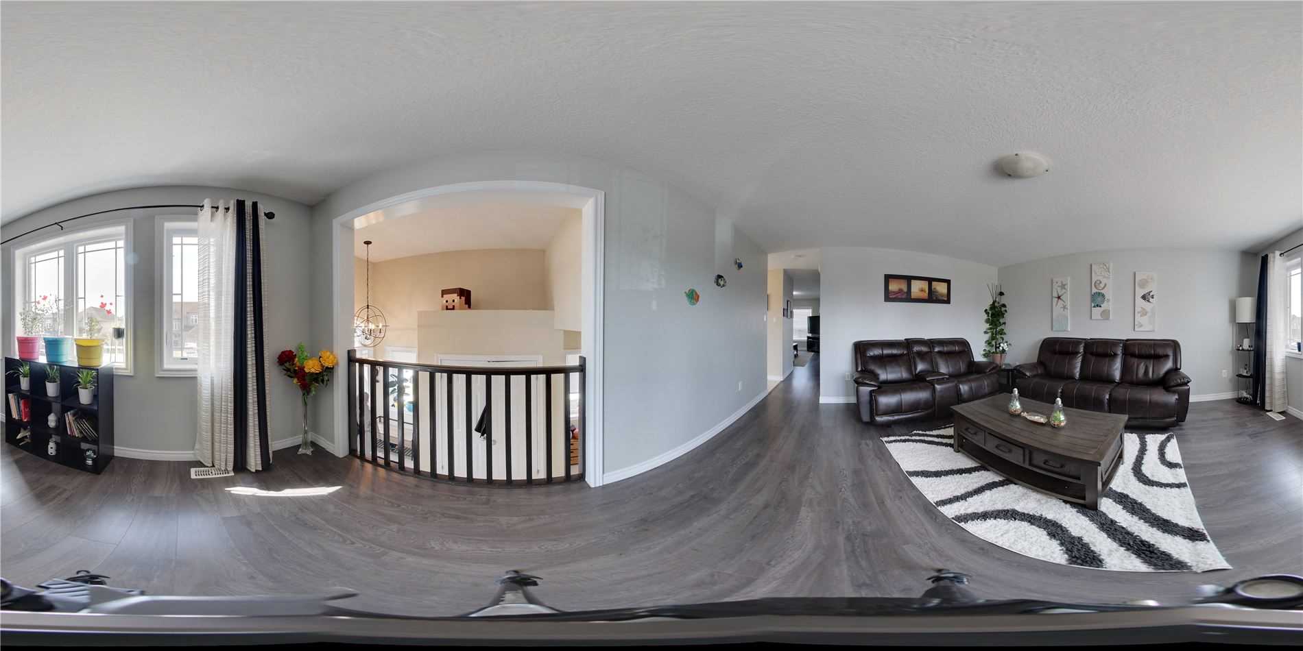 57 Oakes Cres