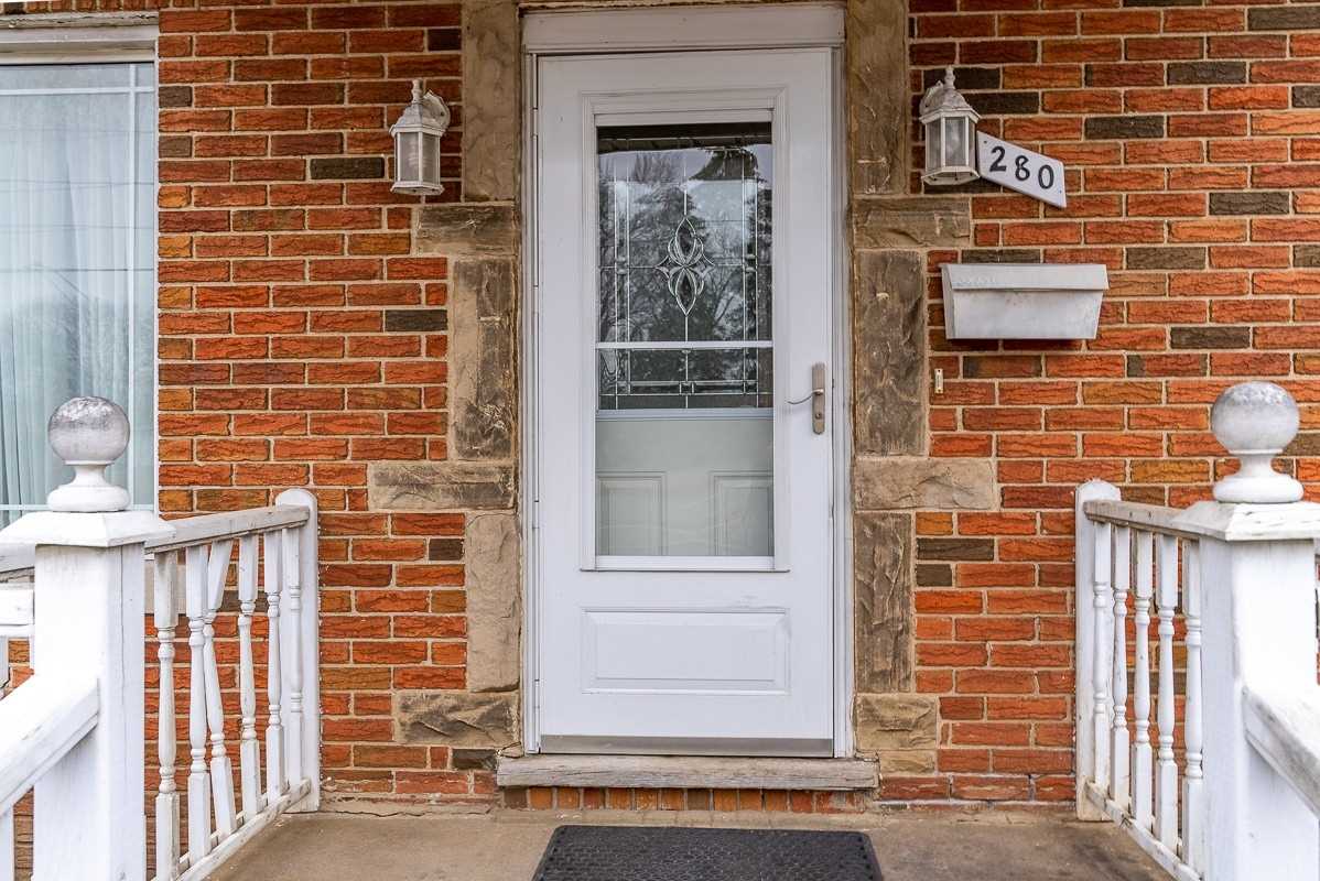 280 King George Rd