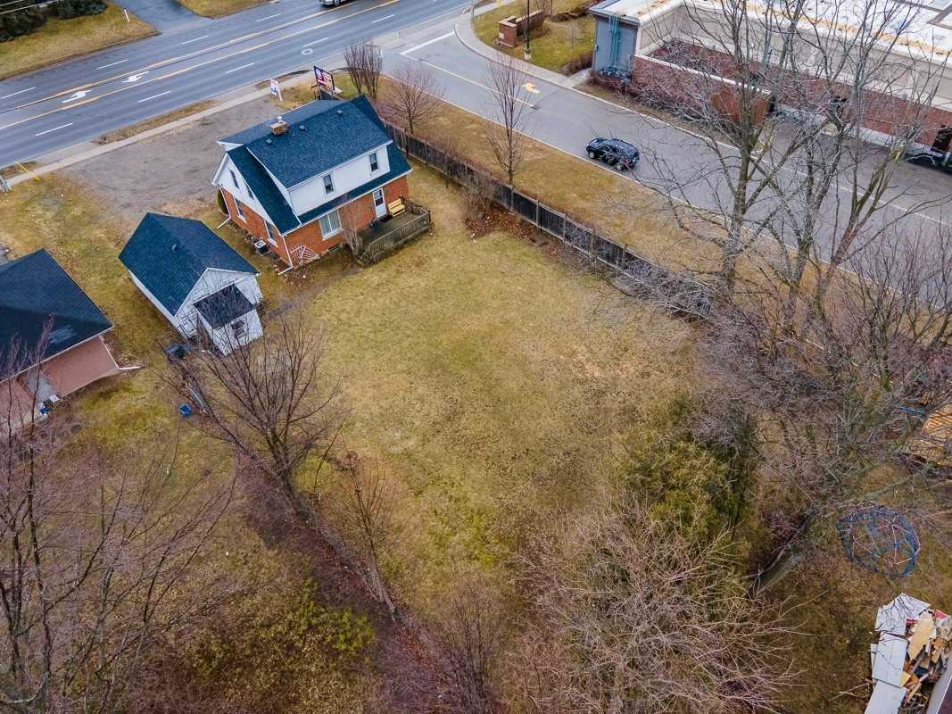 280 King George Rd