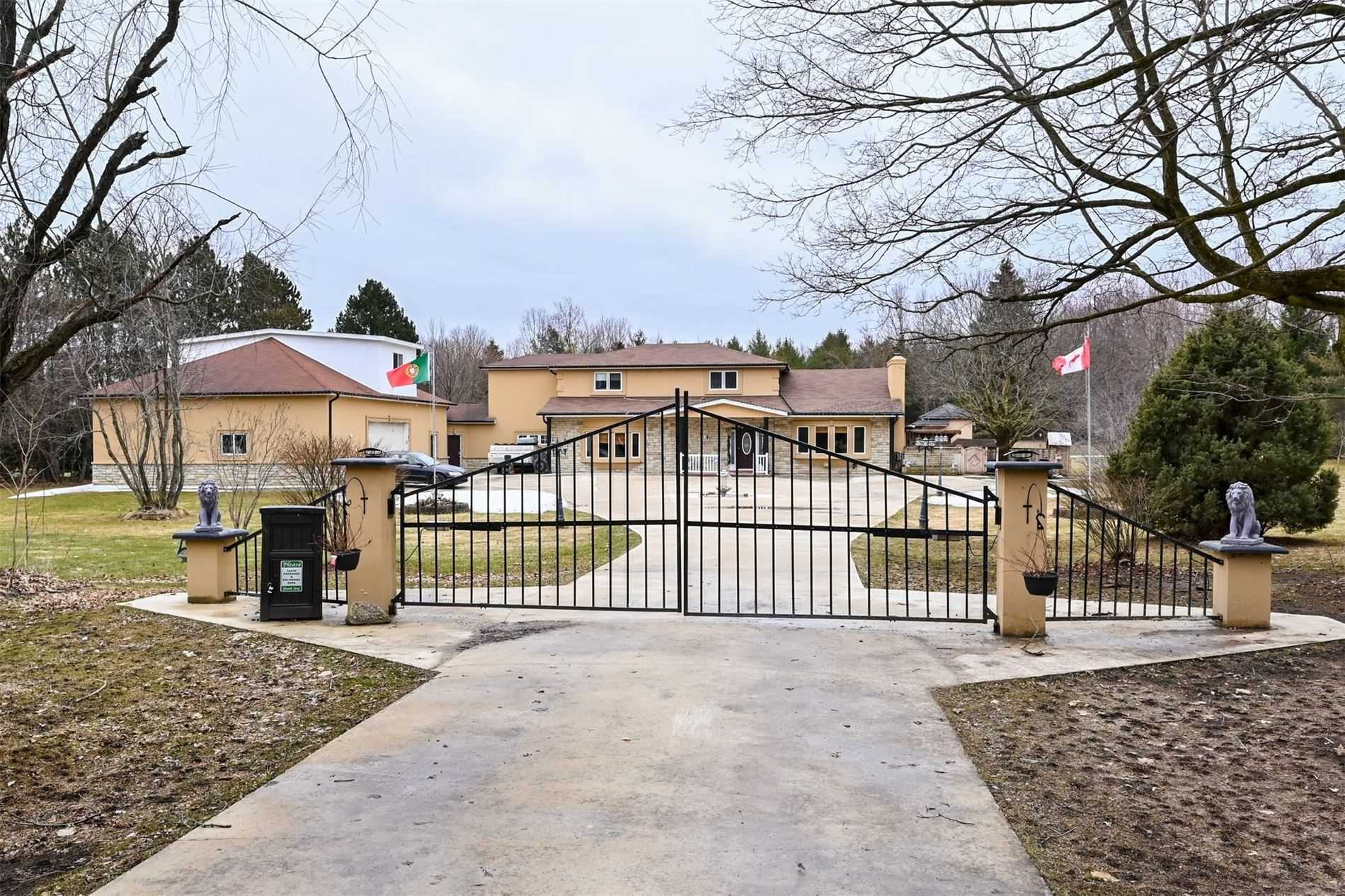 33 Maplewood Dr
