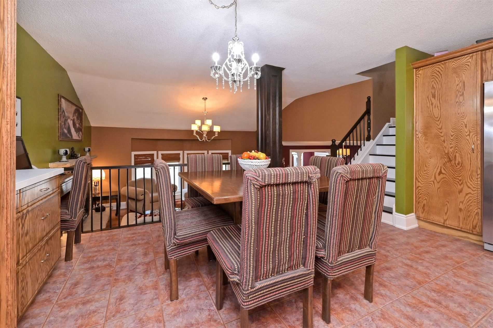 33 Maplewood Dr