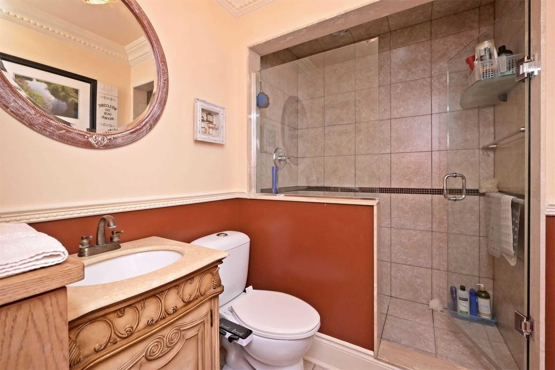 33 Maplewood Dr