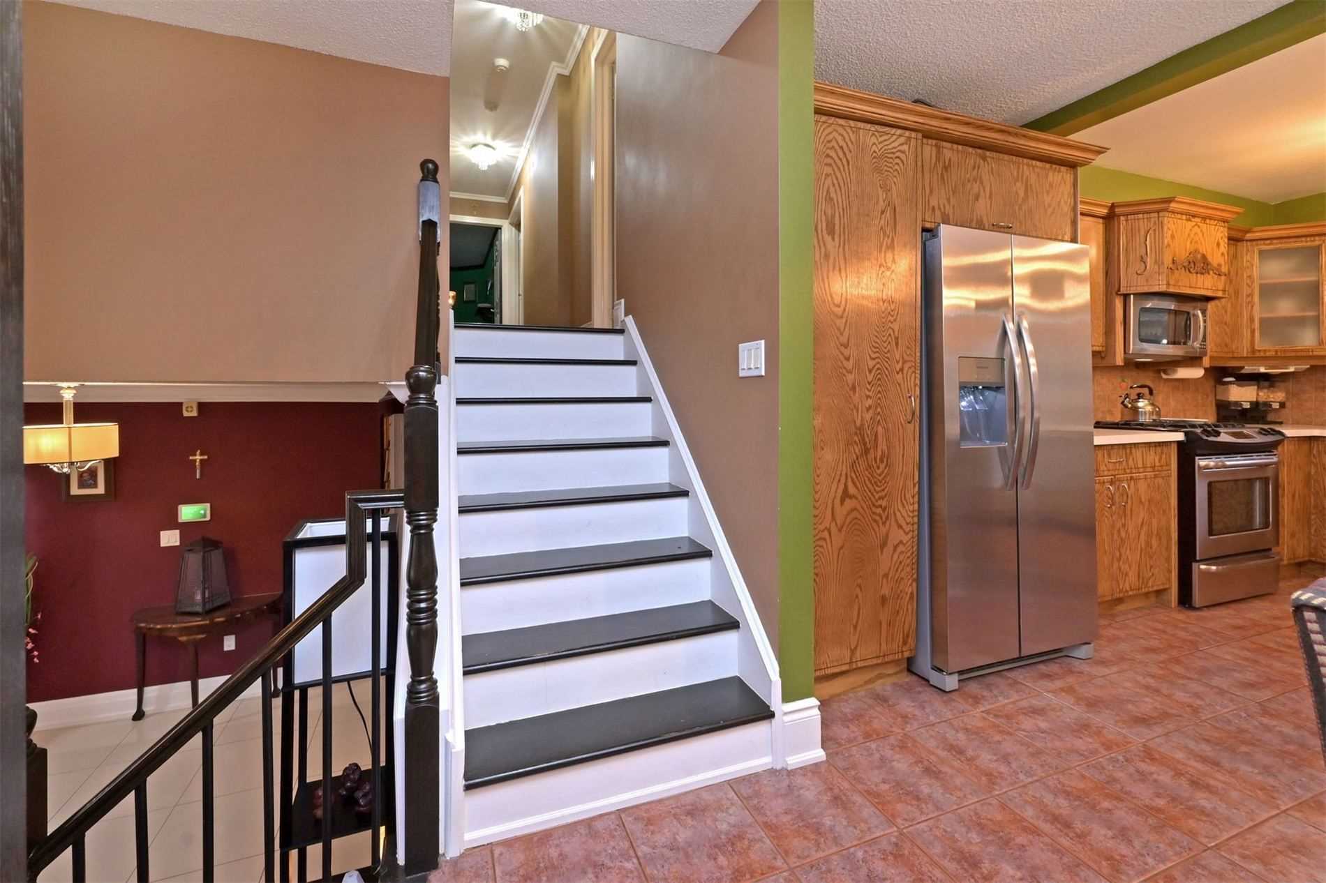 33 Maplewood Dr