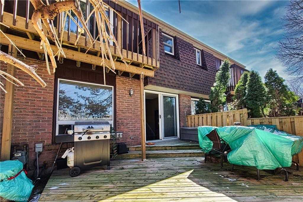 122 Lakeshore Rd, #8