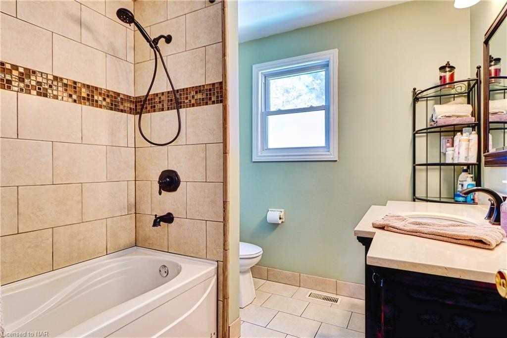 122 Lakeshore Rd, #8