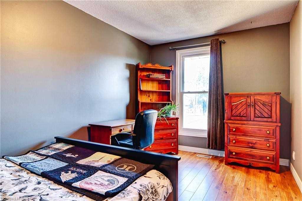 122 Lakeshore Rd, #8