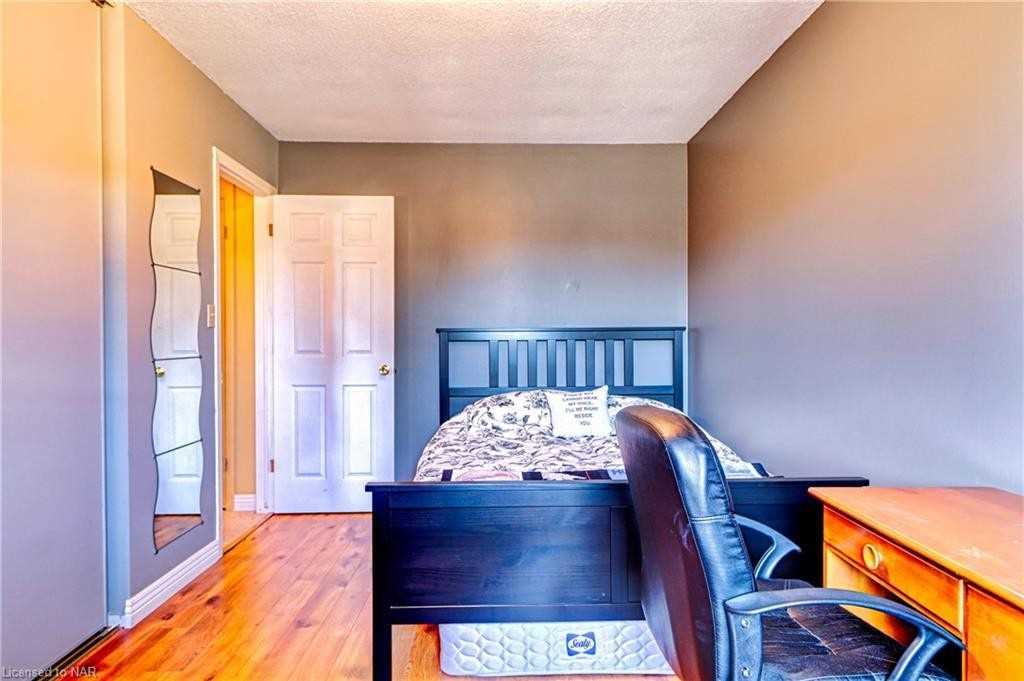 122 Lakeshore Rd, #8