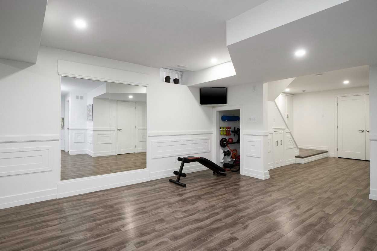 174 Escarpment Dr
