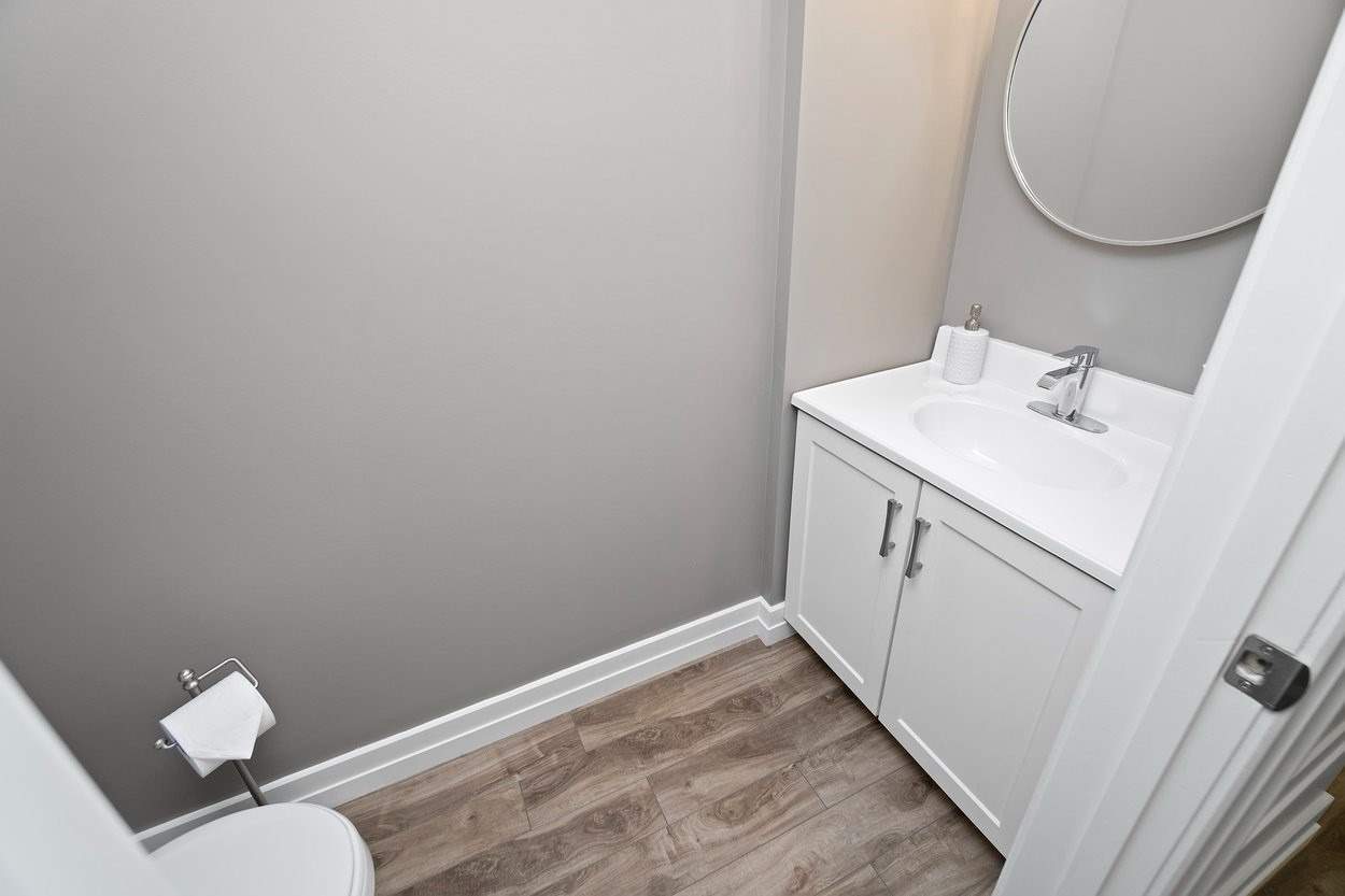 174 Escarpment Dr