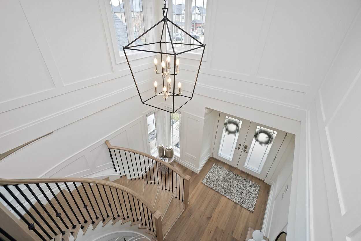 174 Escarpment Dr