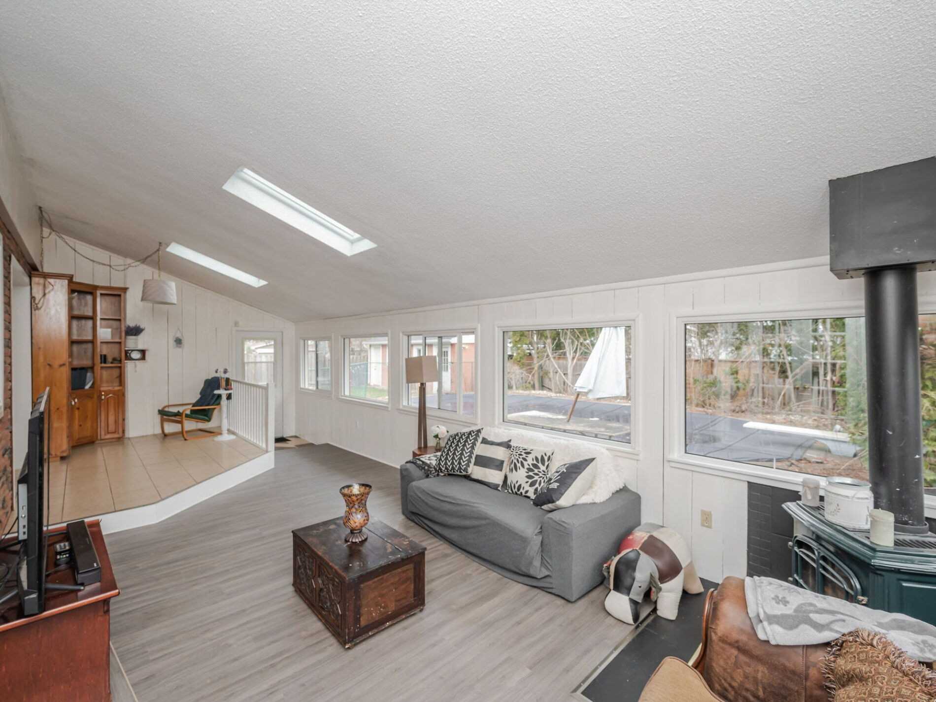 83 Dorchester Dr