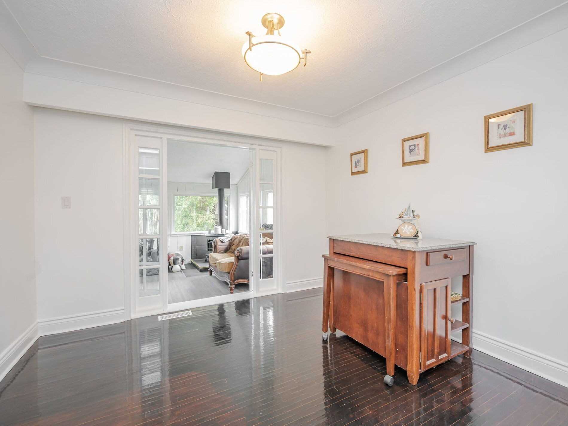83 Dorchester Dr