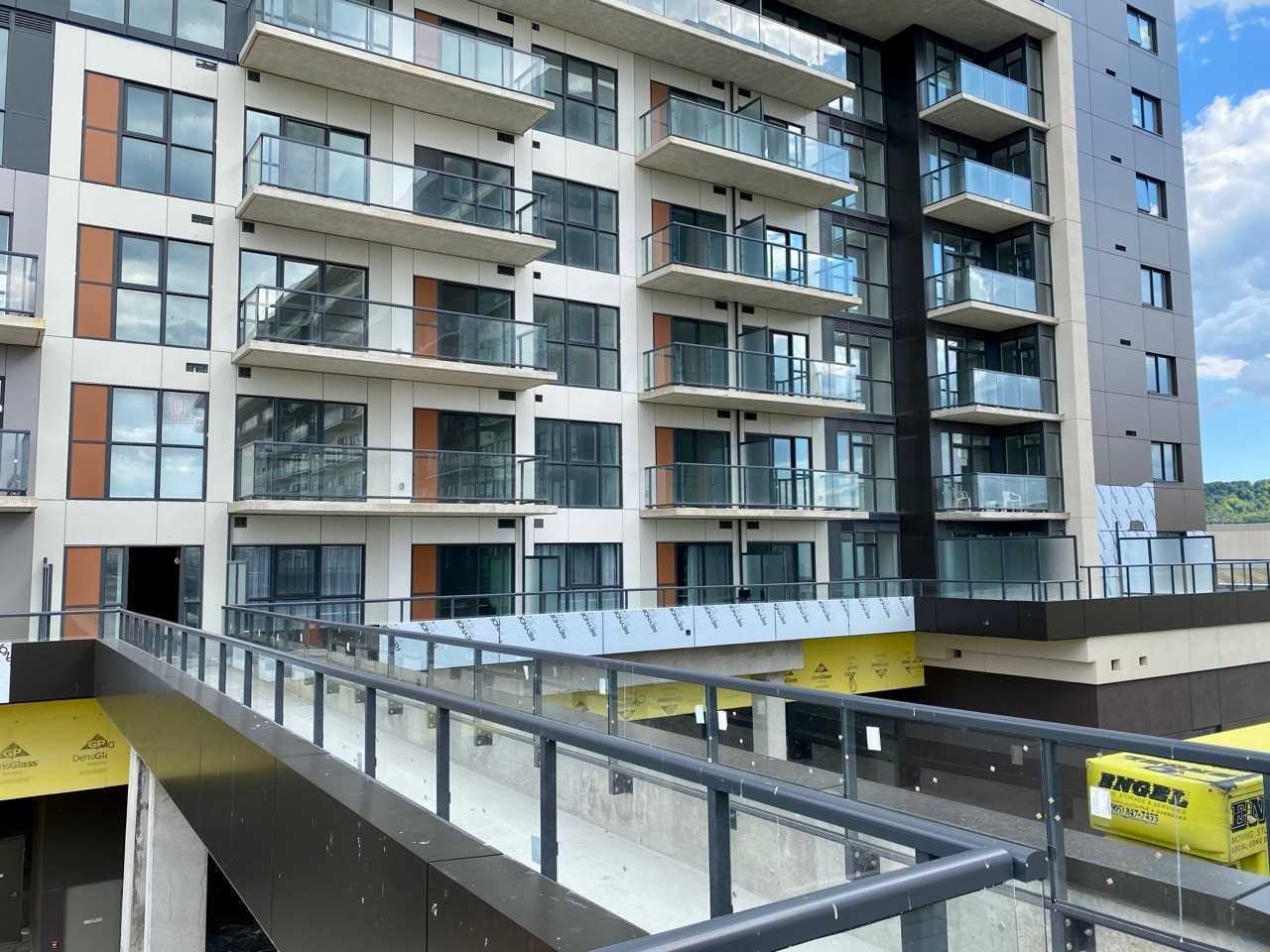 550 North Service Rd, #208