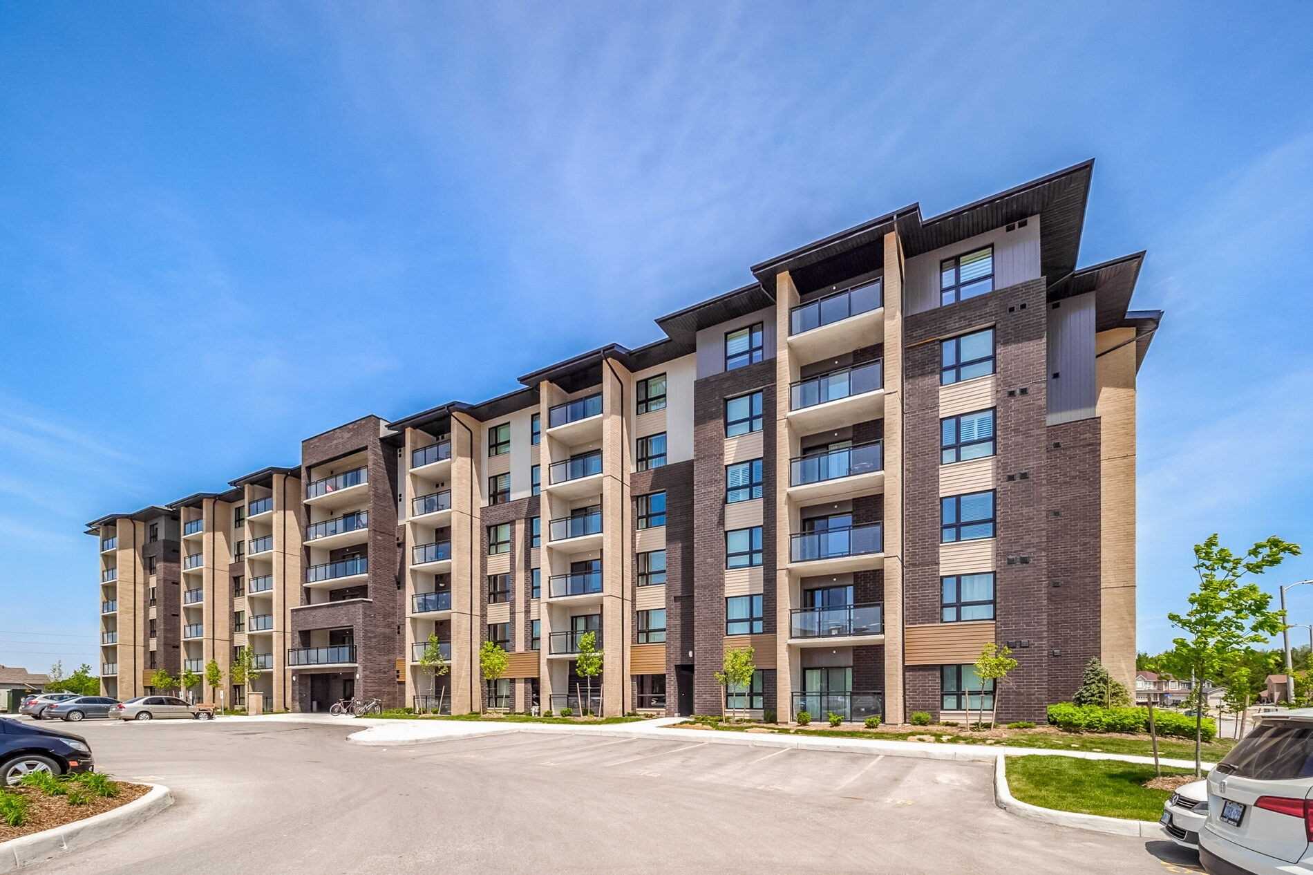 7 Kay Cres, #515