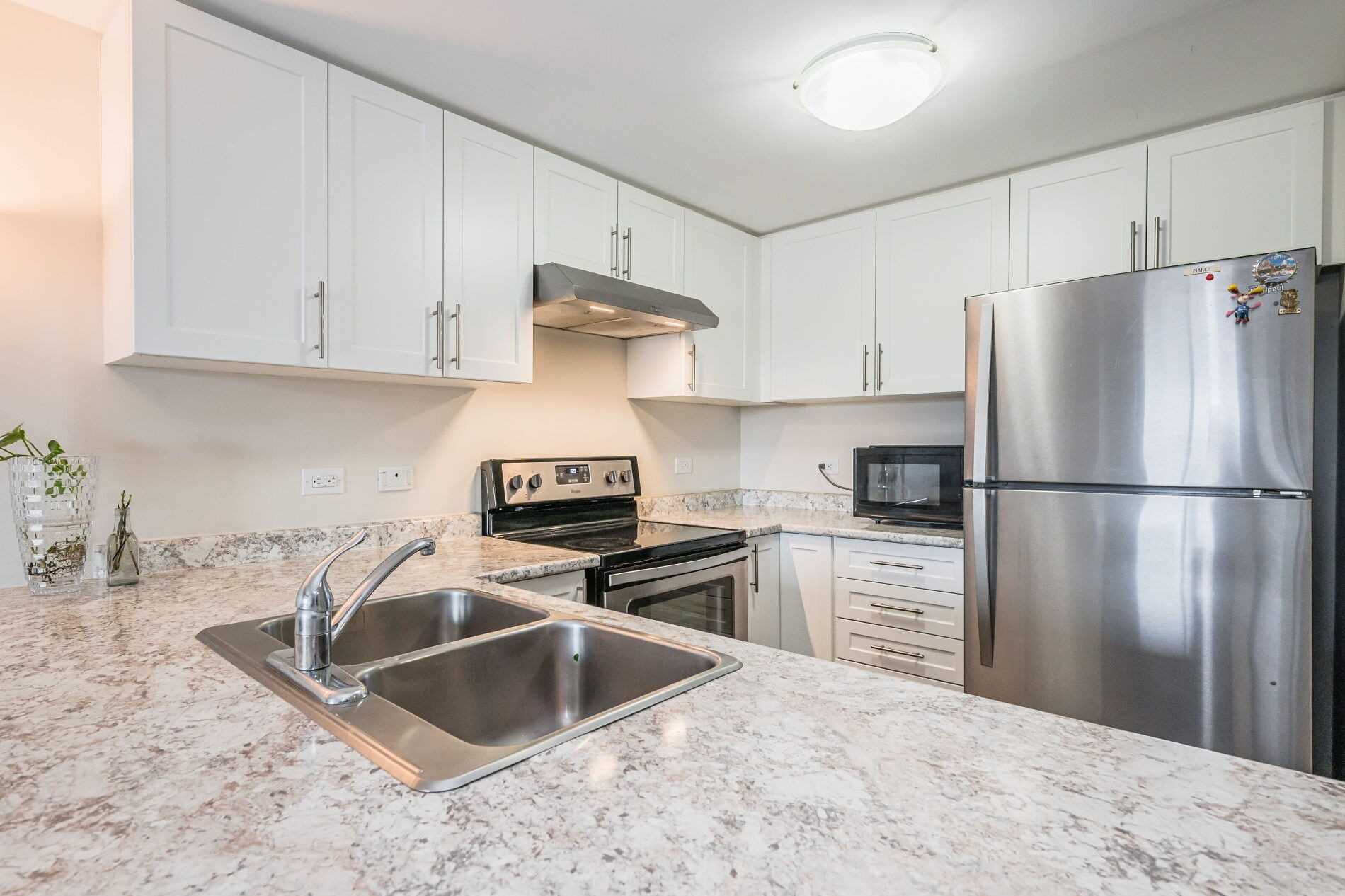 7 Kay Cres, #515