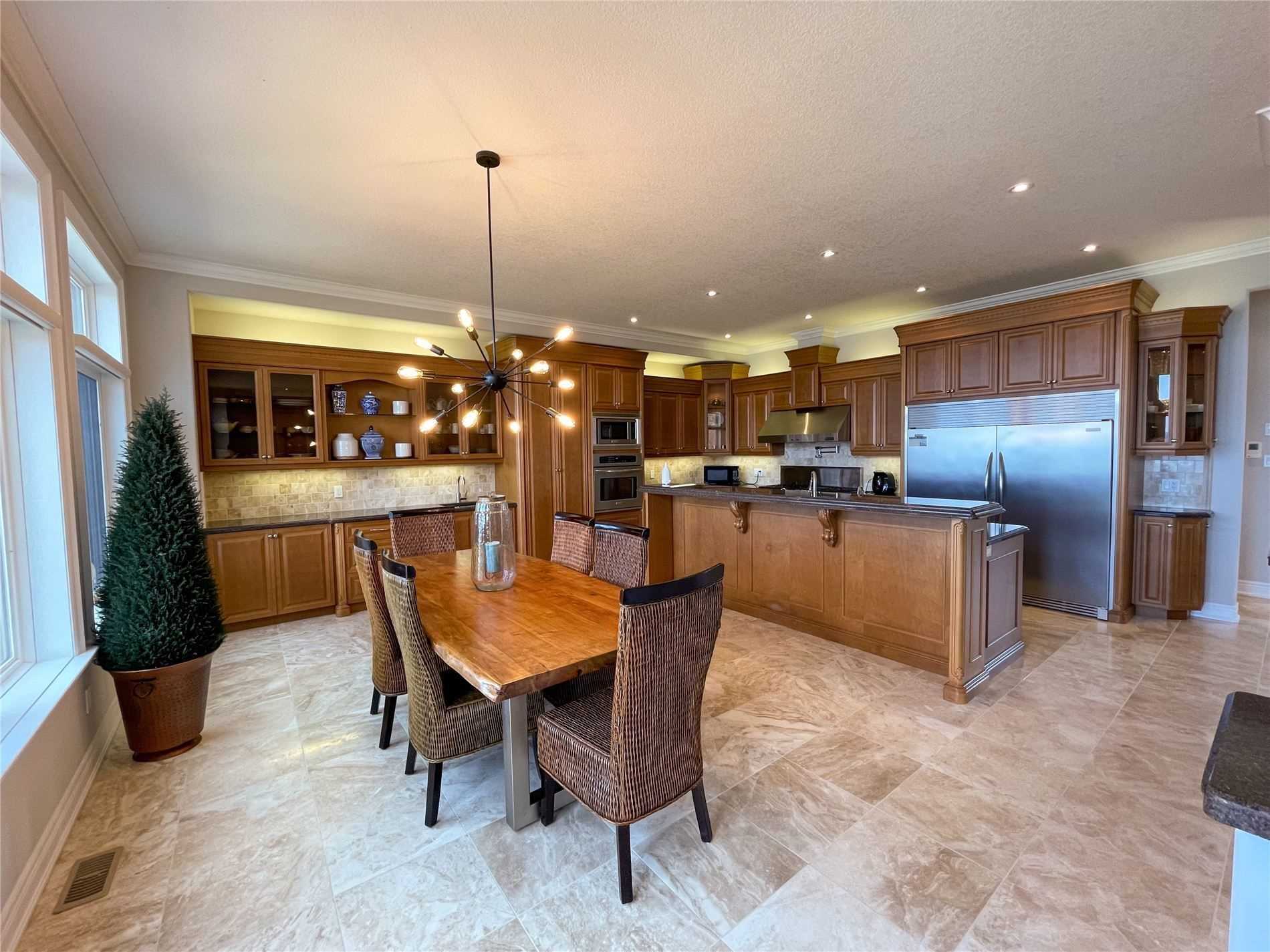 112 Watercrest Dr