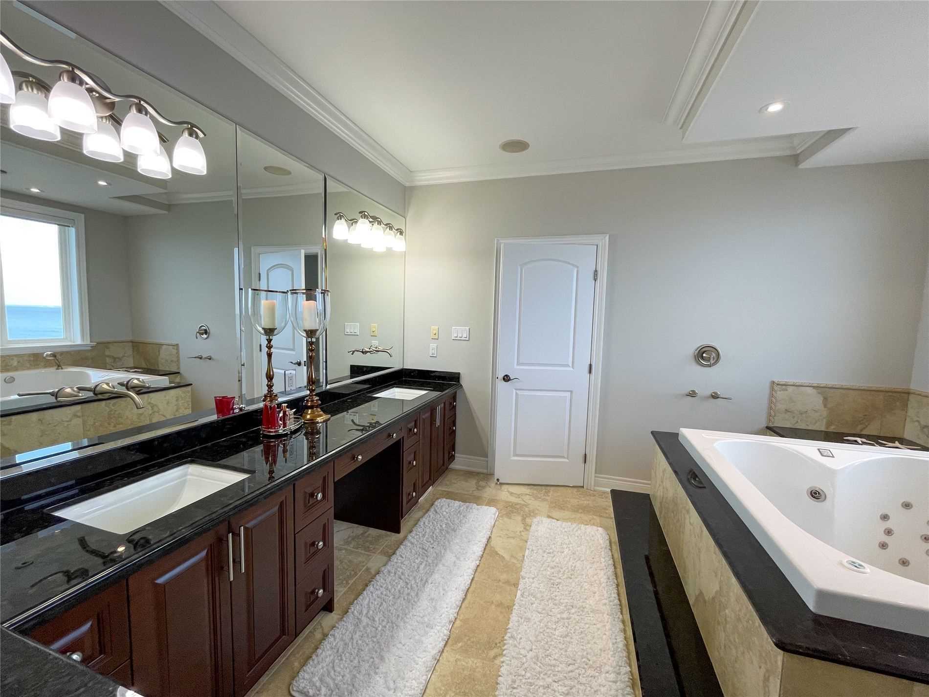 112 Watercrest Dr
