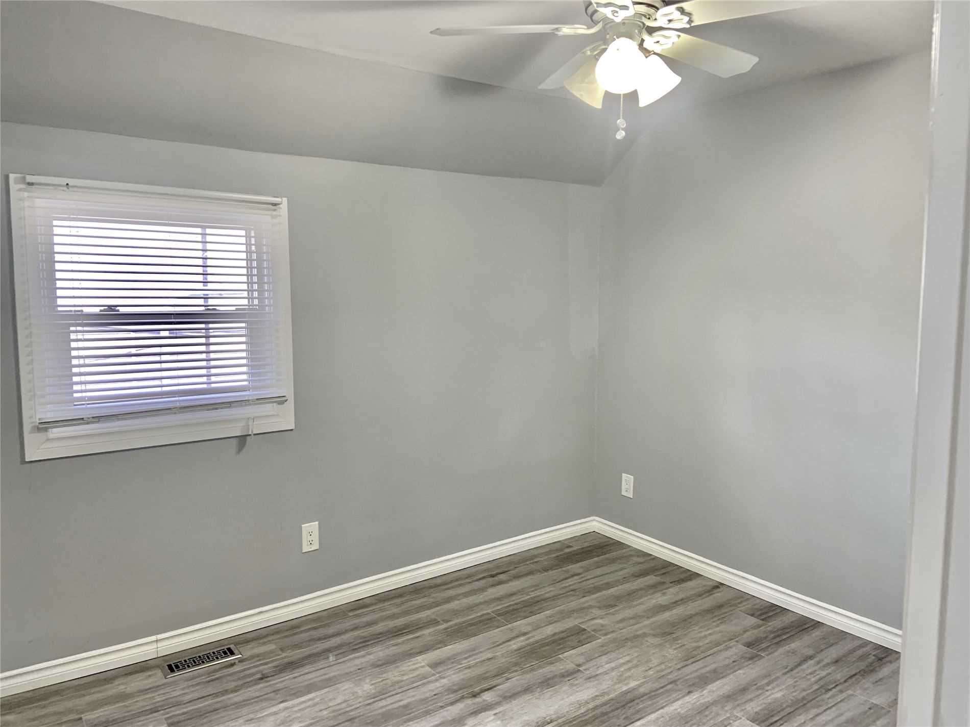 Listing X5584921 - Large Photo # 18